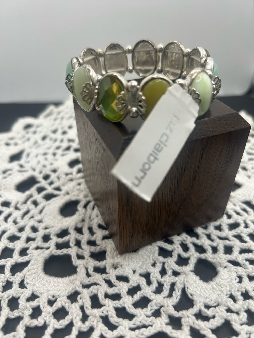 Liz Claiborne Olive and Mint Glass Stretch Bracelet